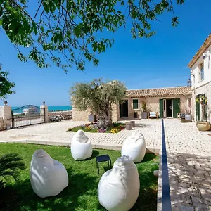 Poggio Leano Boutique Couette-café Donnalucata (Sicily)