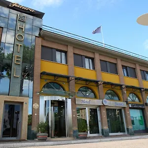 Futura Centro Congressi נאפולי