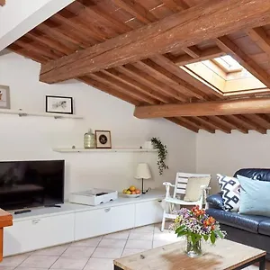 https://casa-cosi-masaccio.it-tuscanyhotel.com