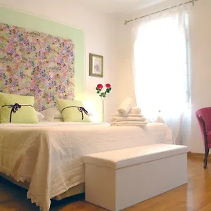 https://casa-del-bernini.it-tuscanyhotel.com